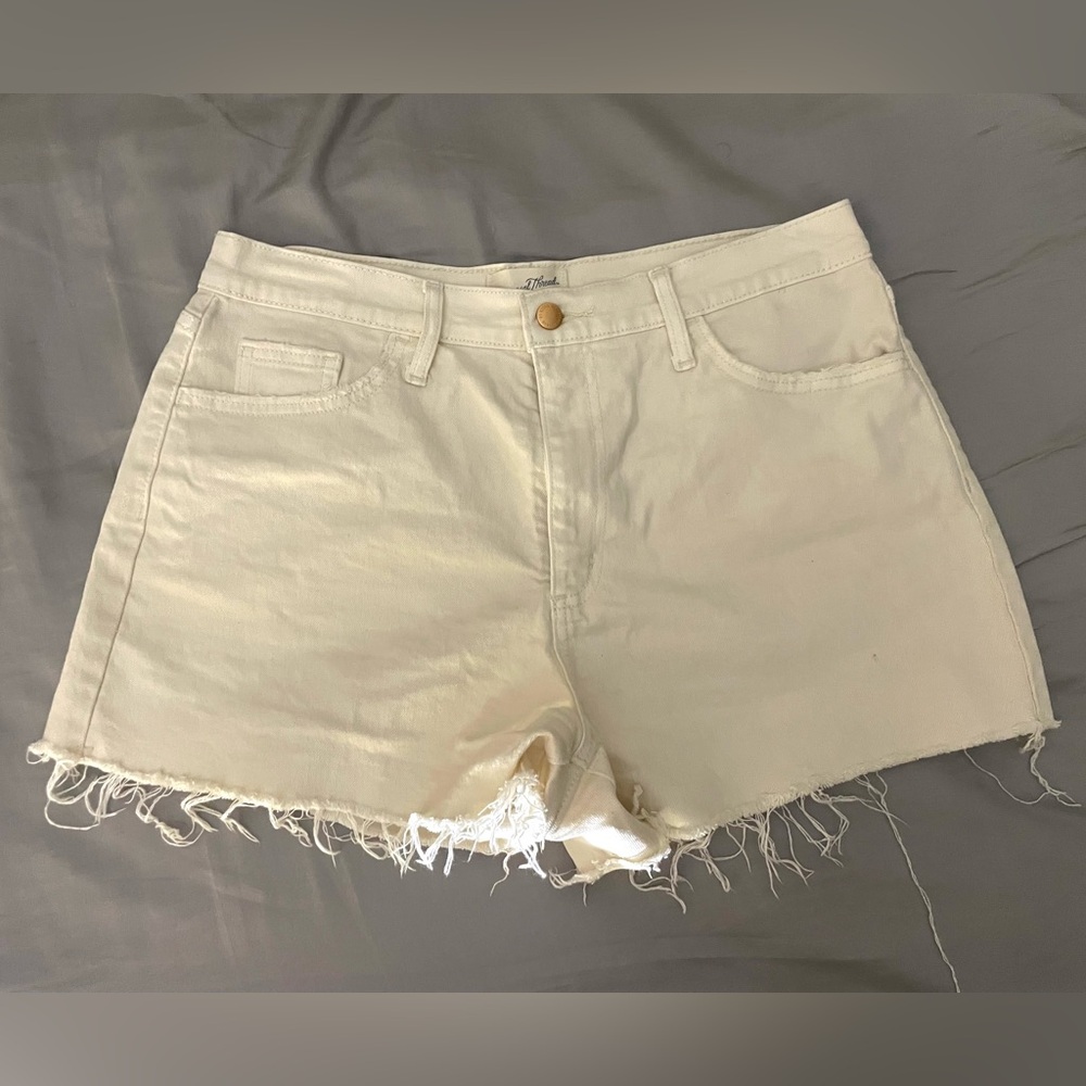 Universal Thread Cream White High Rise Shortie